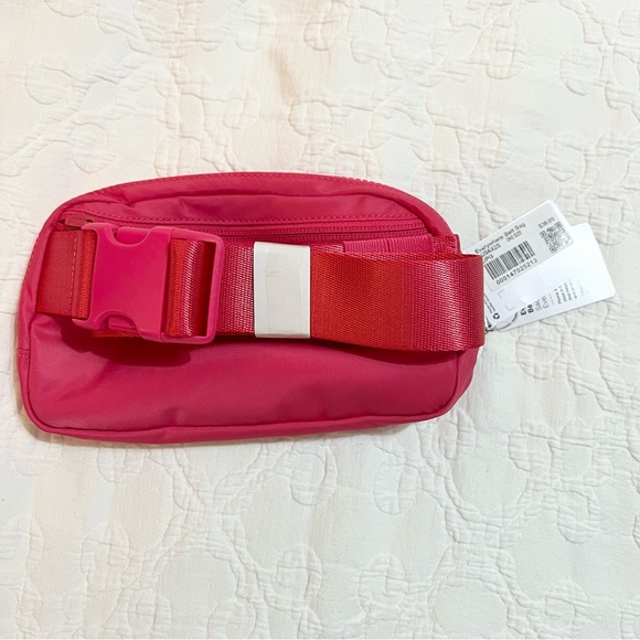 the everywhere belt bag lulu